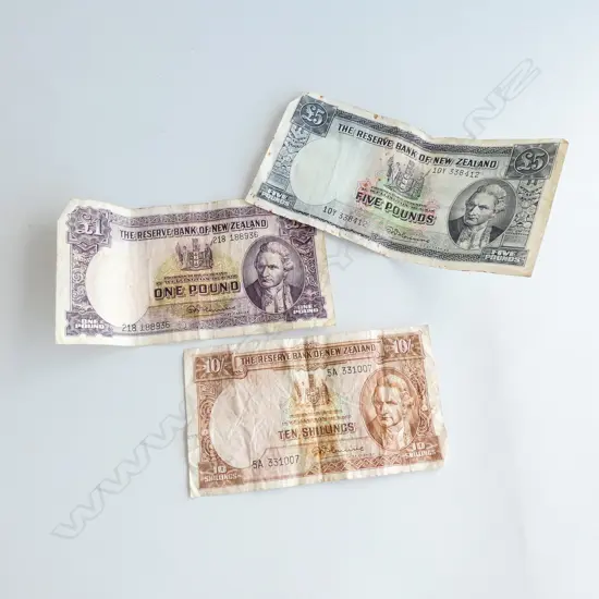 2 NZ BANK NOTES; £10, £5, £1