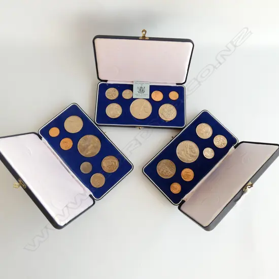 3 CASED NZ COOK COMMEMORATIVE COIN ISSUES 1969