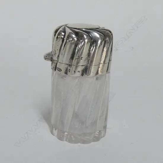 EDW SILVER TOPPED GLASS SMELLING SALTS JAR RIBBED