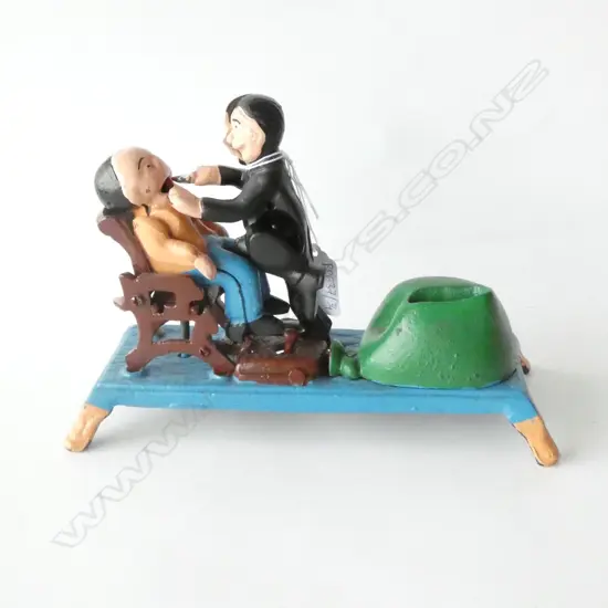 VINTAGE DENTIST TOY L. 215MM