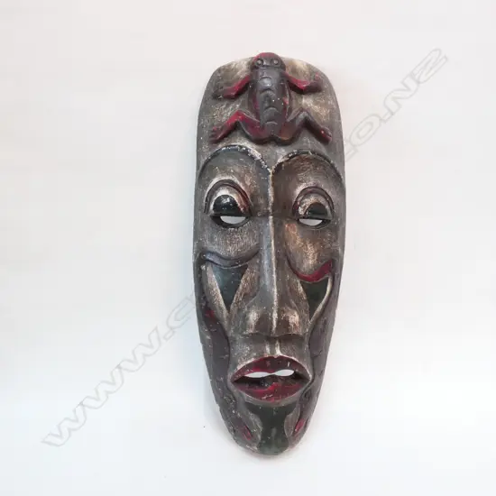 CARVED WOODEN PAINTED OCEANIC MASK