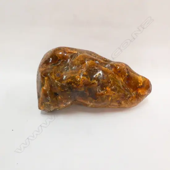 LARGE PIECE SEMI POLISHEDKAURI GUM