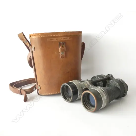 WWII BINOCULARS 'ROSS' LEATHER CASE