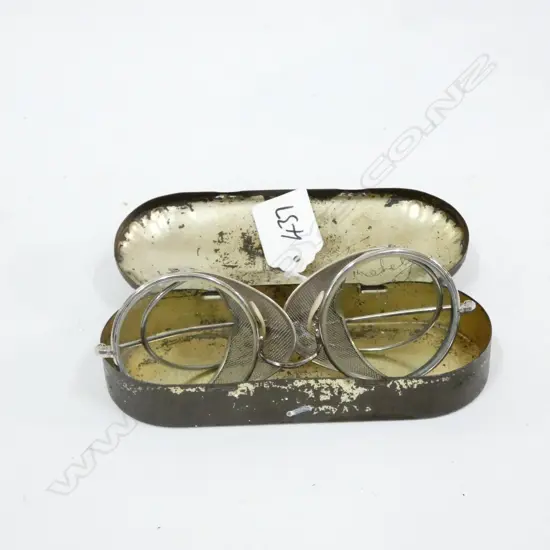 FLEMING SAFETY GOGGLES IN ORIGINAL TIN, LONDON