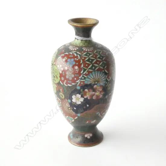 SMALL CHINESE CLOISONNE VASE