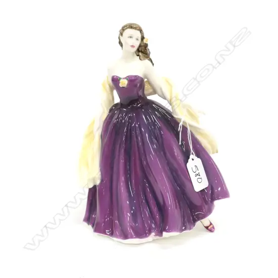 R/DOULTON FIGURINE 'A SPECIAL CELEBRATION' WITH BOX
