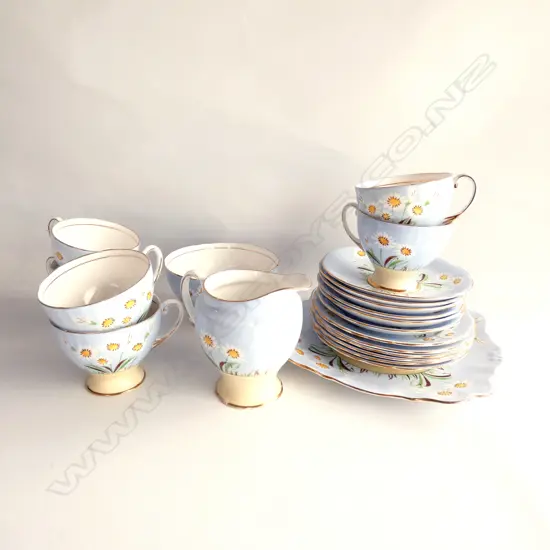 20 PCE ROYAL STANDARD TEA SET; 6 TRIOS, MILK & SUGAR