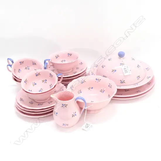 23 PCE WEDGEWOOD ALPINE PINK PART DINNER SERVICE