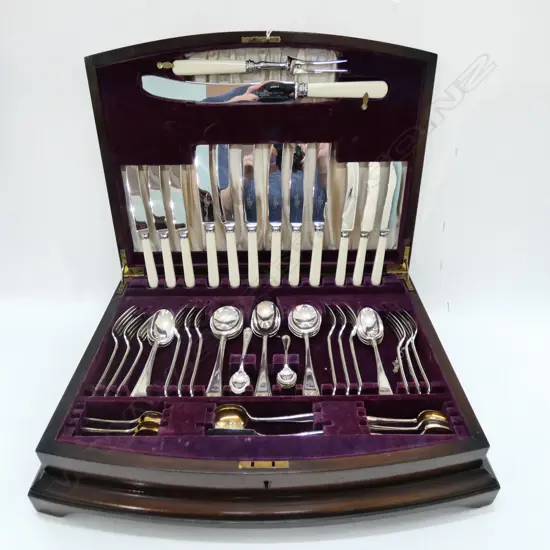 CANTEEN WALKER & HALL CUTLERY