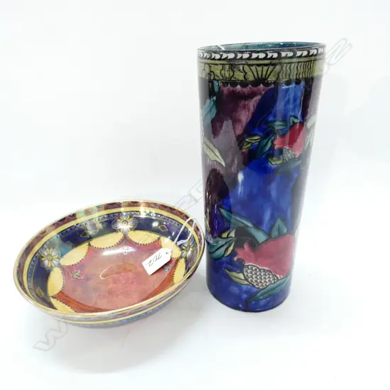 2 LUSTRE PCES; GRIMWADES BOWL, RUBENSWARE POMEGRANATE VASE H. 240MM