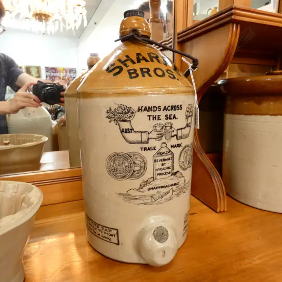 COLONIAL STONEWARE CROCK 'HANDS ACROSS THE SEA'