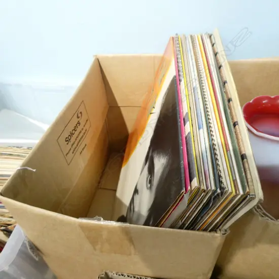 ASST RECORDS E COSTELLO/CLASH/S PISTOLS/MI-SEX ETC