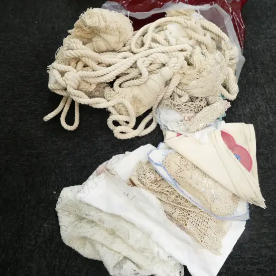 LOT ASST LACE WARE ETC