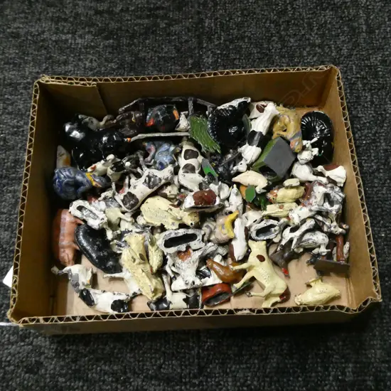COLLECTION OF SMALL SCALE LEAD FARM ANIMAL TOYS J. HILL & CO, ETC