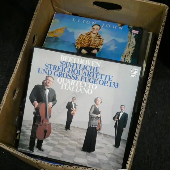 ASST RECORDS PINK FLOYD/TULL/ PETTY/J BECK ETC