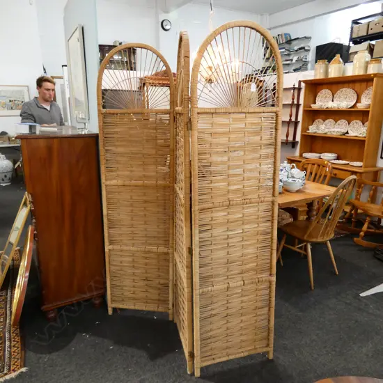 3 PANEL CANE SCREEN CURVED TOP H. 1830MM