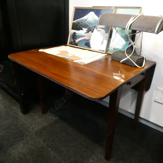 MAHOGANY PEMBROKE TABLE