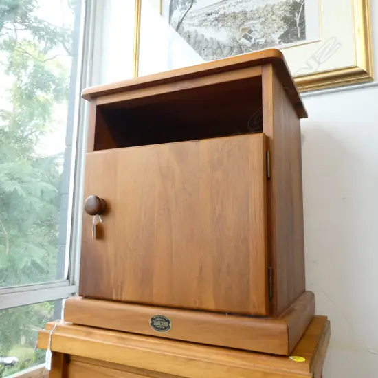 RIMU BEDSIDE TABLE H. 500MM W. 450MM