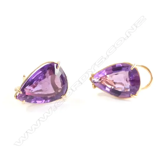 PAIR 14CT GOLD AND AMETHYST EARRINGS