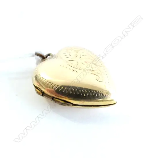 9CT GOLD HEART LOCKET 3.24gm