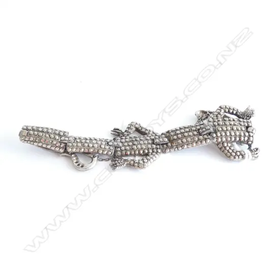 UNCOMMON VINTAGE S/PLATE & MARCASITE CROCODILE BRACELET..