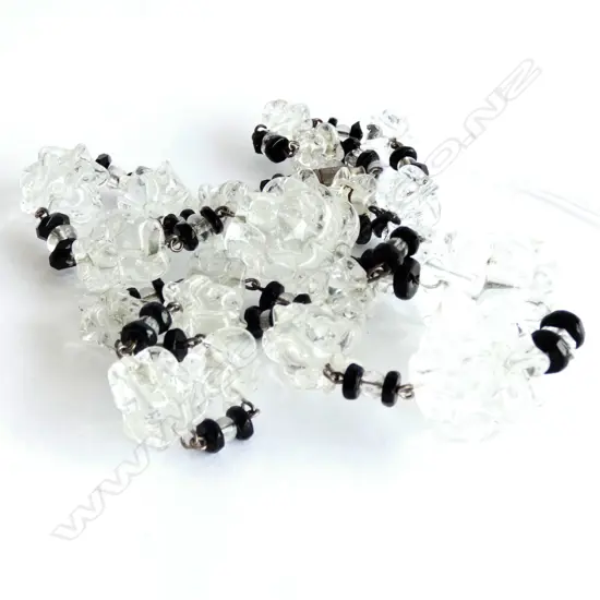 VINTAGE CRYSTAL AND JET NECKLACE