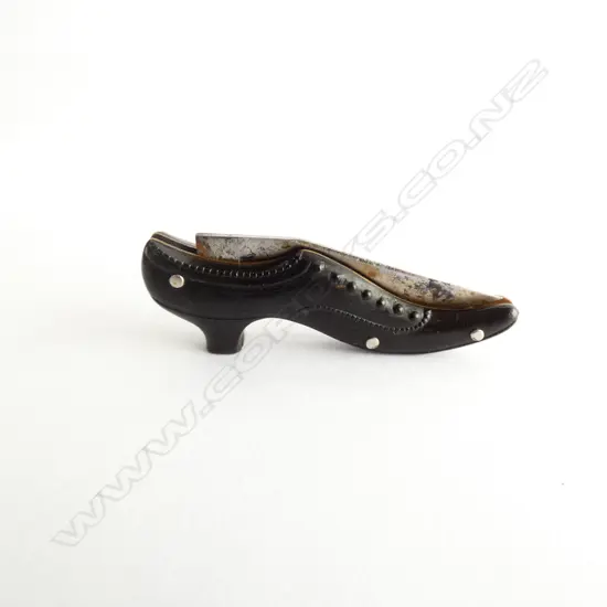 VICTORIAN GUTTA PURCHA SHOE FORM POCKET KNIFE...