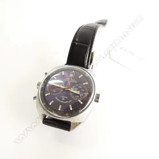 VINTAGE RUSSIAN Sturmanskie NAVIGATOR FLIGHT WRISTWATCH. Apparently working. When Yuri Gagarin made humankind’s pioneering trip into space he sported a Sturmanskie (“Navigator”) watch on his wrist. The happening was merely by chance