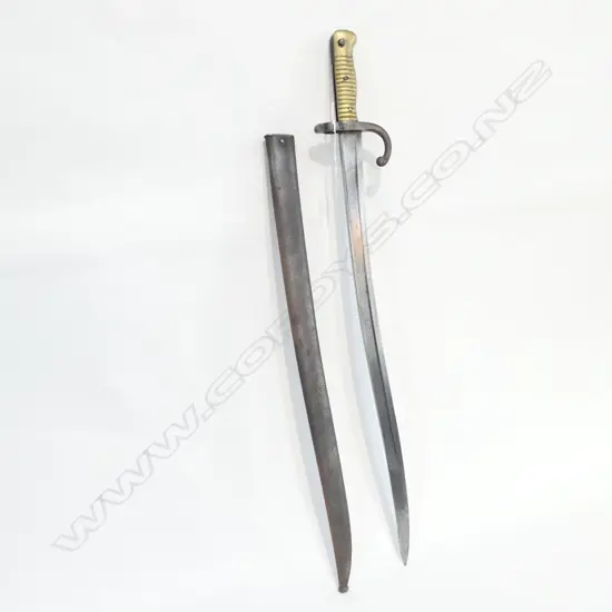 BAYONET WITH HOOKED QUILLION & SCABBARD L. 710MM