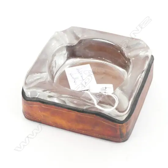ASHTRAY IN LEATHER