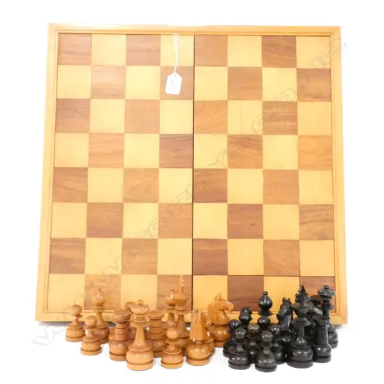 QUALITY VINTAGE CHESS SET