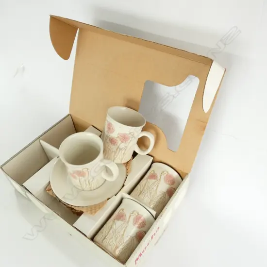 CROWN LYNN MOCHA 8PC COFFEE SET -NEVER USED--IMMACULATE