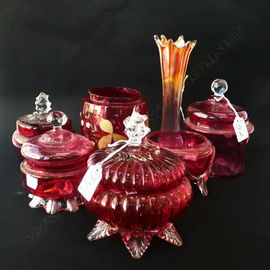 6 PCES VICTORIAN RUBY GLASS 4 LIDDED + VASE
