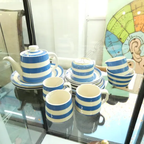 17 PCES ASST. T. G. GREEN CORNISHWARE & ROLLING PIN