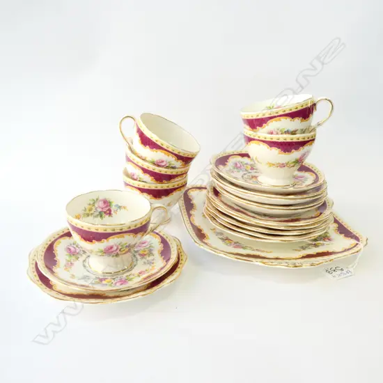19 PCE FOLEY CHINA 'WINDSOR' TEA SET; 6 TRIOS & PLATE