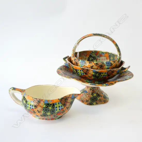 ROYAL WINTON "TARTANS" ASSORTED DISHES AND A JUG