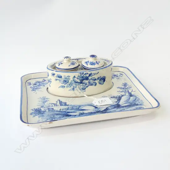 ITALIAN B/W DESK SET 