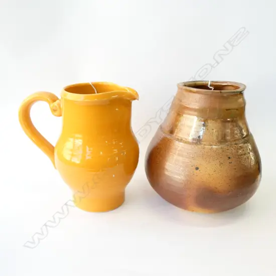 TONY SLY POTTERY JUG H. 200MM + WOOD FIRED GLAZED VASE