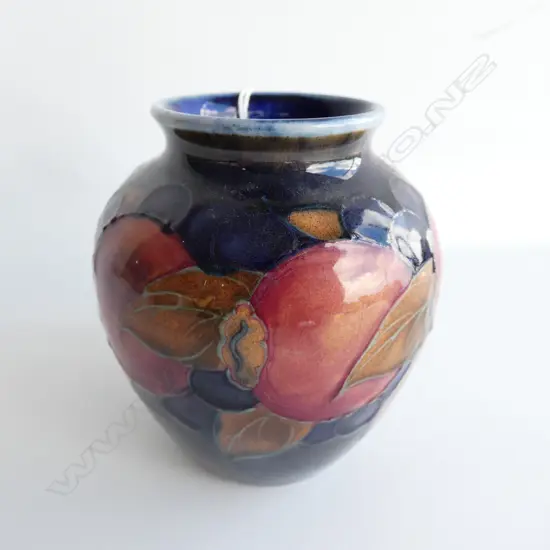 MOORCROFT POMEGRANATE SMALL VASE H.90mm