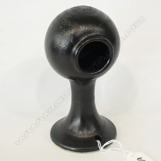 ANNEK BORRAN BLACK WALL VASE C. 1987 L. 155MM