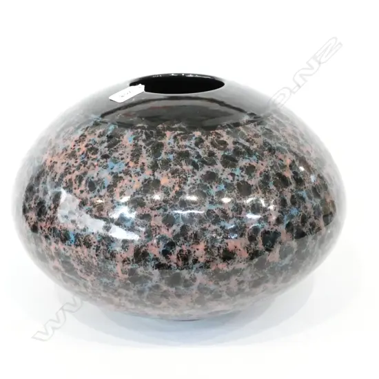 LARGE PETER COLLIS OVOID FLOOR POT 250mm X 350mm
