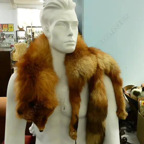 FOX FUR STOLE