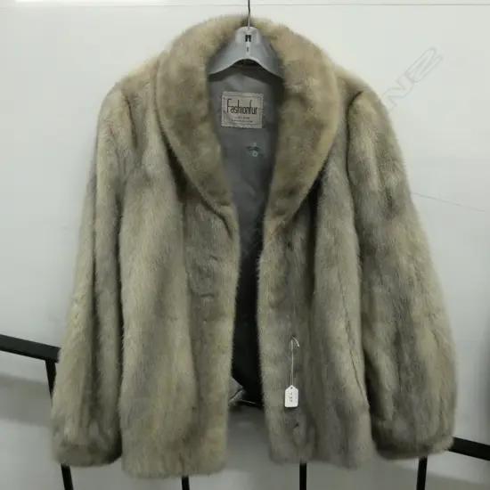 MINK JACKET - LINED AND IN GOOD CONDITION