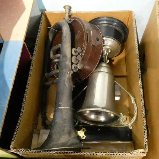 BOX LOT TROPHY, TRUMPET, COLLAR BOX, SET SQUARE