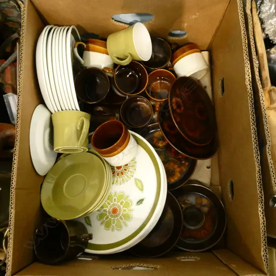 BOX LOT ASST. CROWN LYNN 