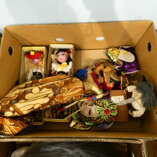 ASST PELHAM PUPPETS /INDONESION ETC