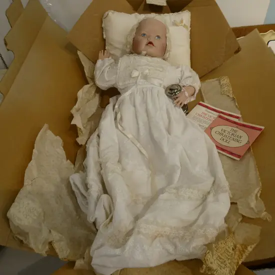 BOXED FRANKLIN HEIRLOOM THE VICT CHRISTENING DOLL L 580 MM
