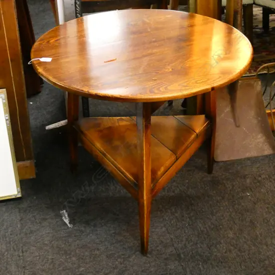 PINE CRICKET TABLE D 710 MM