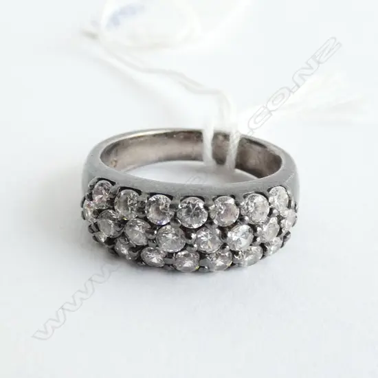 VINTAGE SILVER & CZ RING