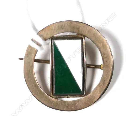 9ct enamalled brooch